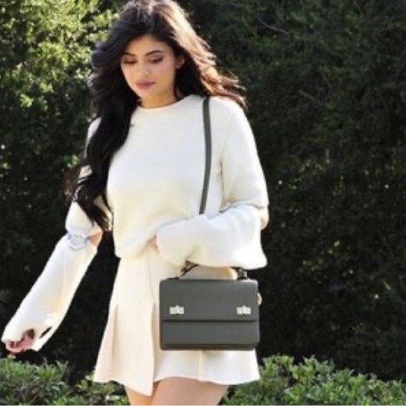 henri bendel Handbags - Henri bendel west 57th school bag